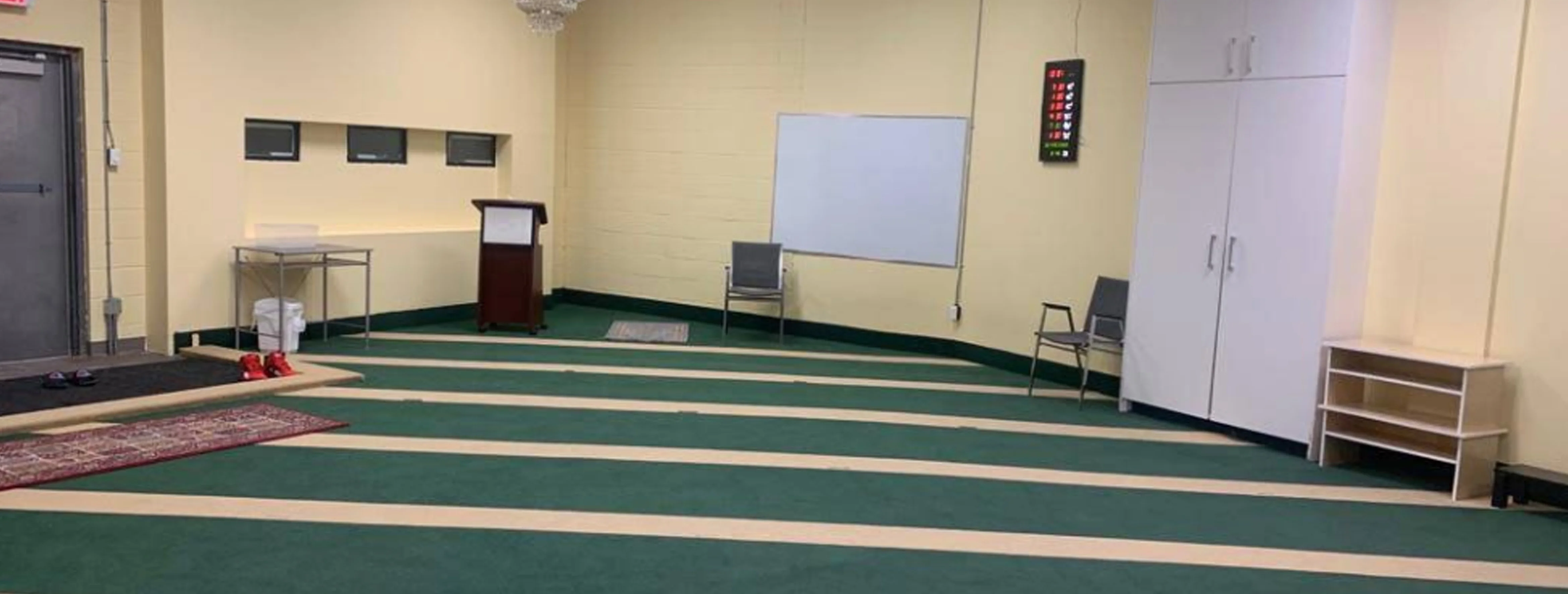 Exterior view of Al-Ansaar Islamic Foundation Calgary building